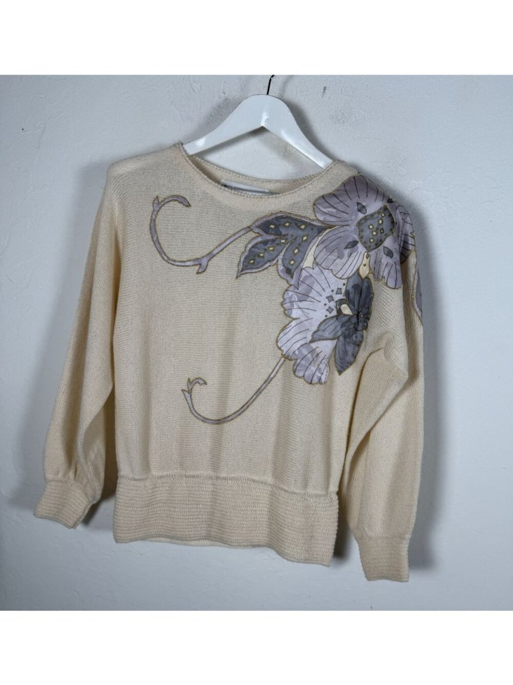 Vintage UMI Collections by Anne Crimmins Ivory Floral Applique Sweater Small